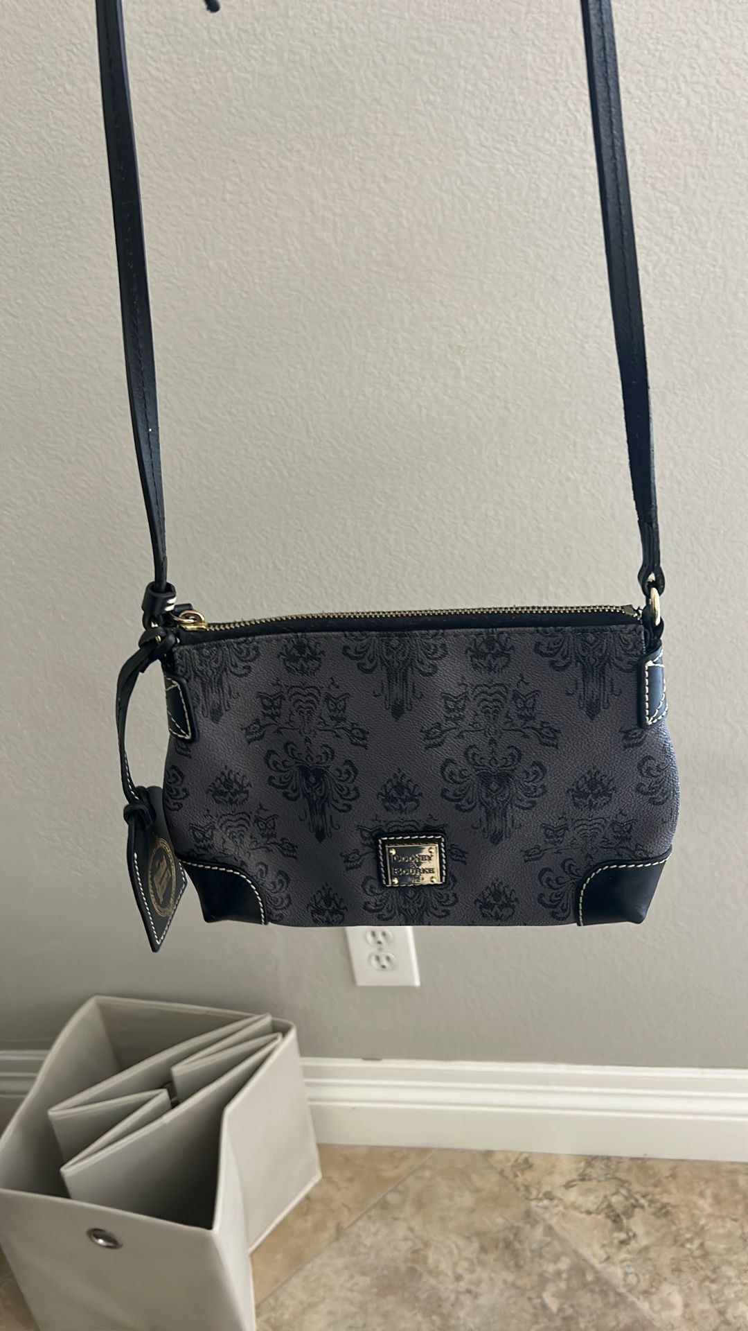 Dooney & Bourke Purse