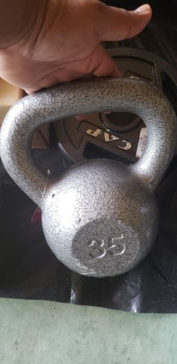 WEIDER BRAND NEW 35LB CAP CAST IRON KETTLEBELL WEIGHT WITH TAG