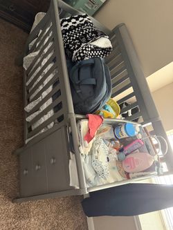 Cuna y diaper trash