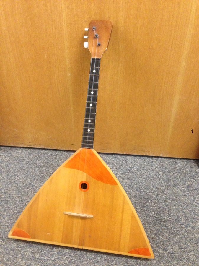 BALALAIKA RUSSIAN GUITAR (triangular mandolin)