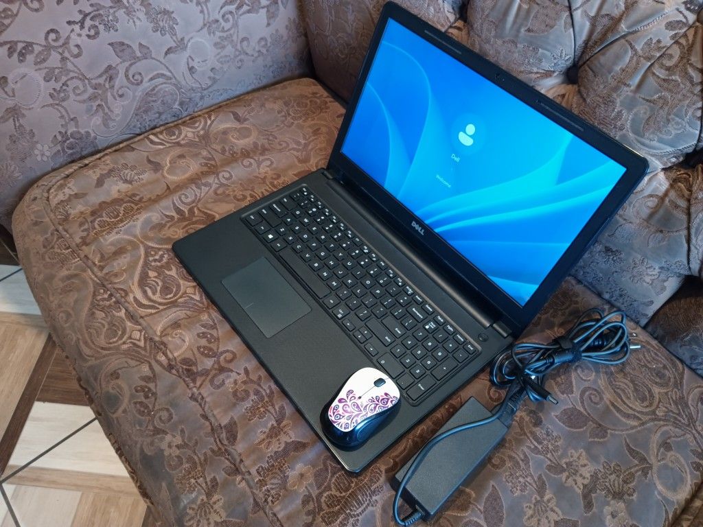 Laptop Dell Inspiron 3567-Intel -Core i3 -8gb Ram -160gb HD SSD Solid