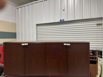 🔥 Large Executive Credenza / Storage Cabinet – Solid Wood – Excellent for Office or Home! 🔥