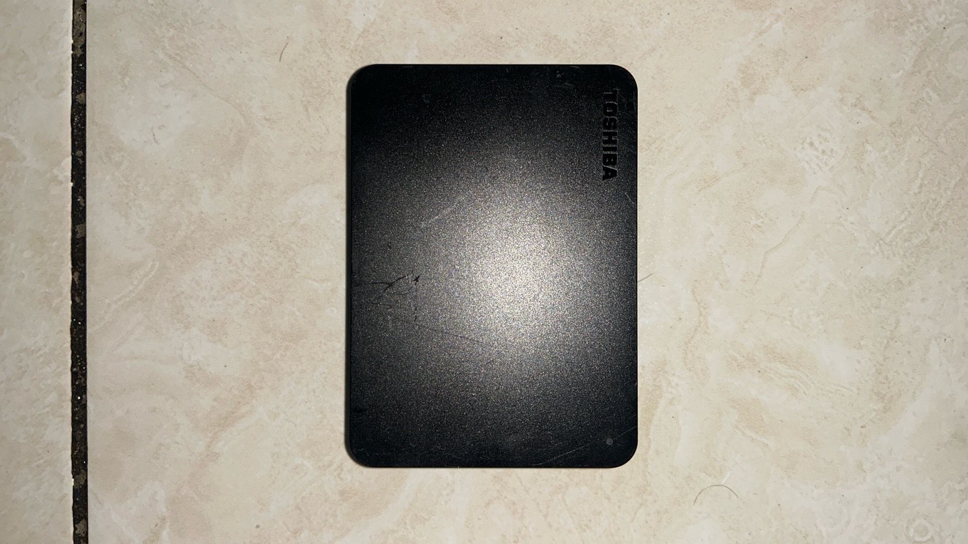 TOSHIBA 4 TB EXTERNAL HARD DRIVE IN EXCELLENT CONDITION