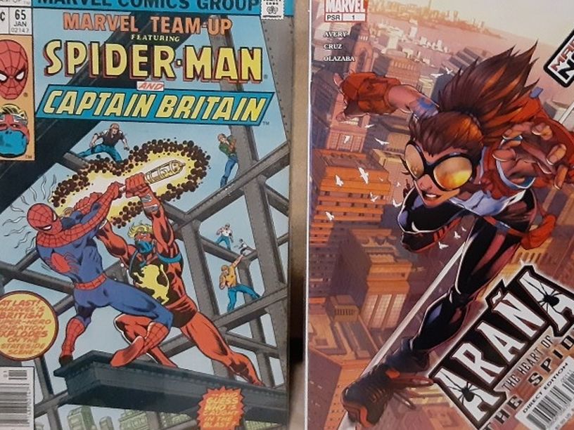 Marvel Team Up And Araña Comic Books