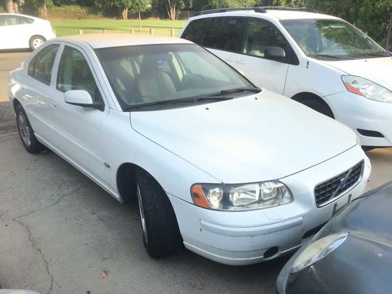 2005 Volvo S60