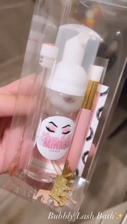 Bubbly Lash Bath