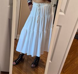 White skirt Size S