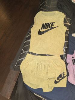 Women's Nike set