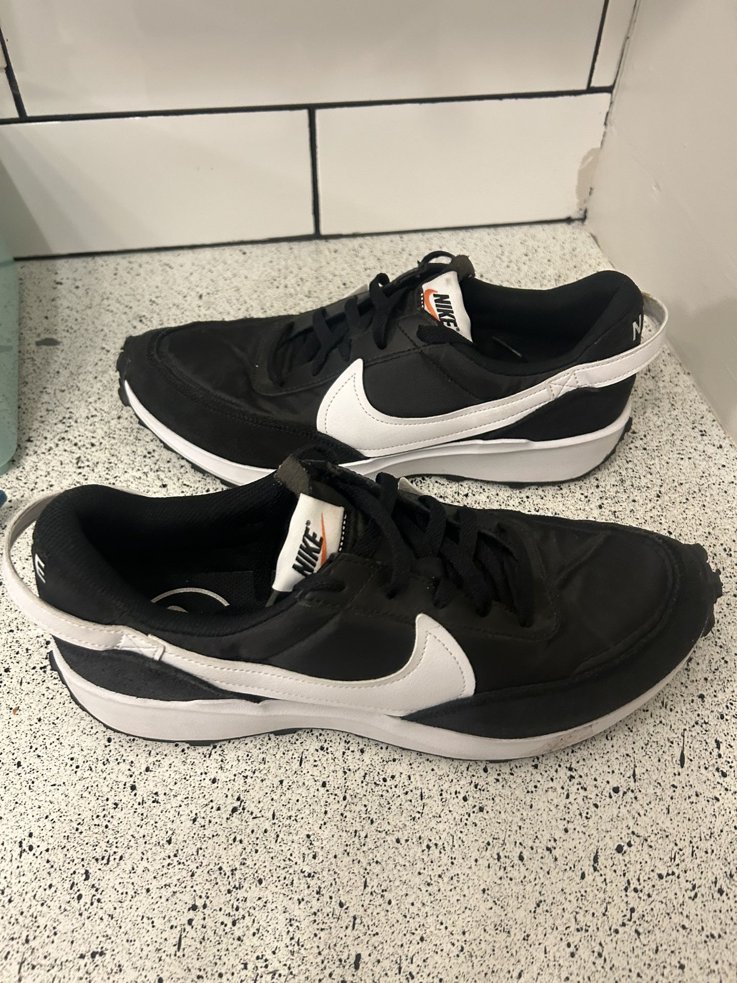 Nike Waffle Black Size 10