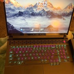 Alienware M17 R2
