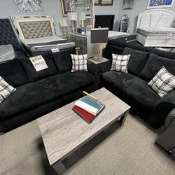 Black Sofa & Loveseat!!
