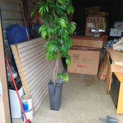 6ft Artificial Tree