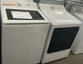 New  Lg Washer & Dryer Top Load Set In White