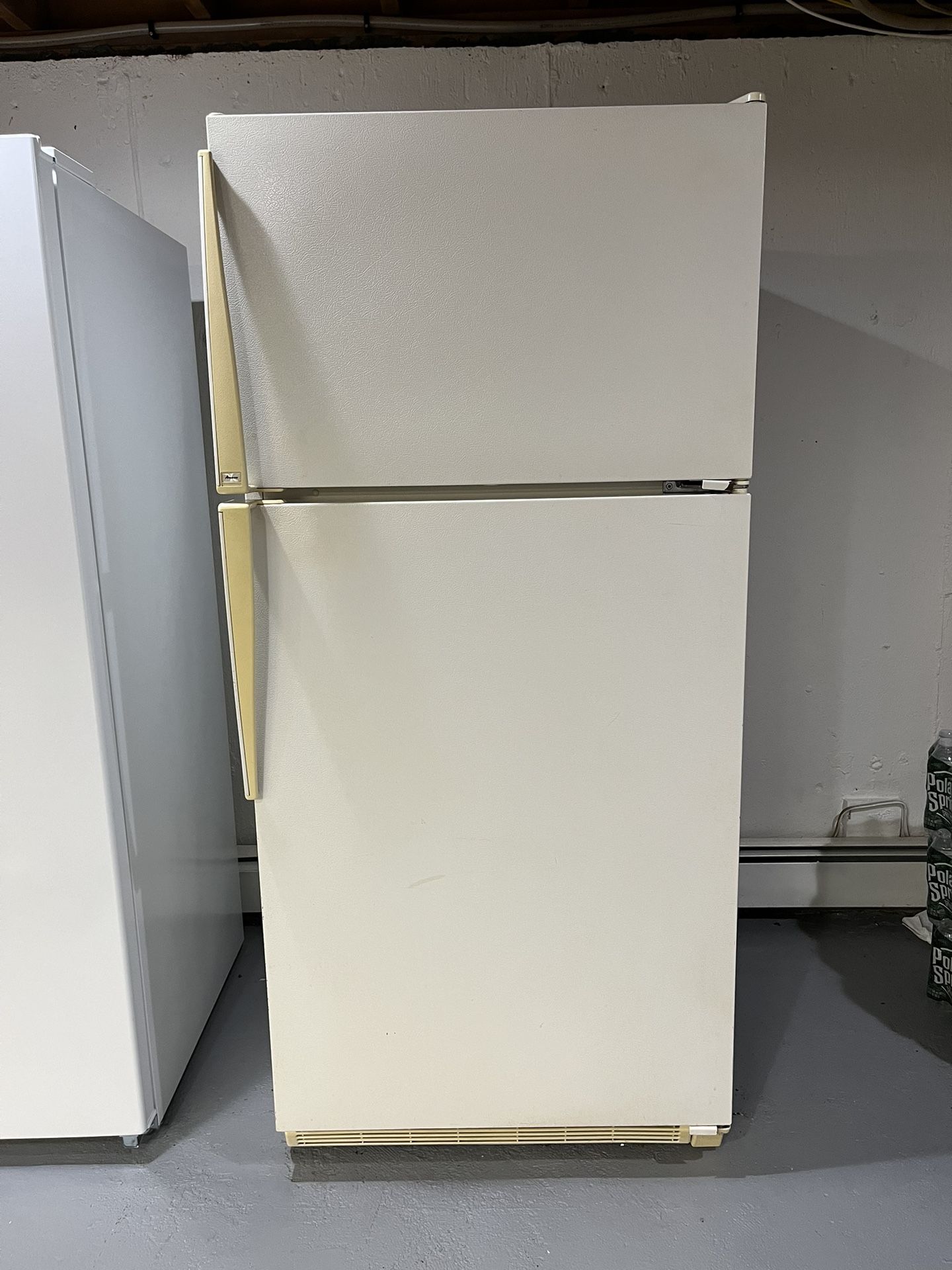 Amana 30” refrigerator