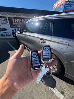 Llaves de autos / car keys and remotes