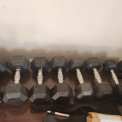 Rogue Rubber Hex Dumbells Set