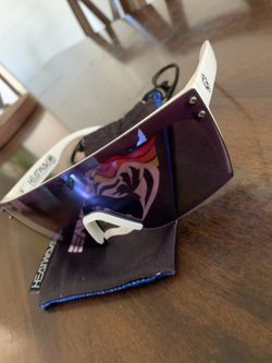 Heatwaves lazer glasses purple and white