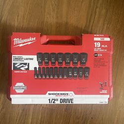 Milwaukee 1/2” Impact Set 19 pc