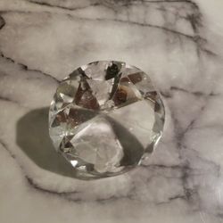 Quartz/glass large jewel