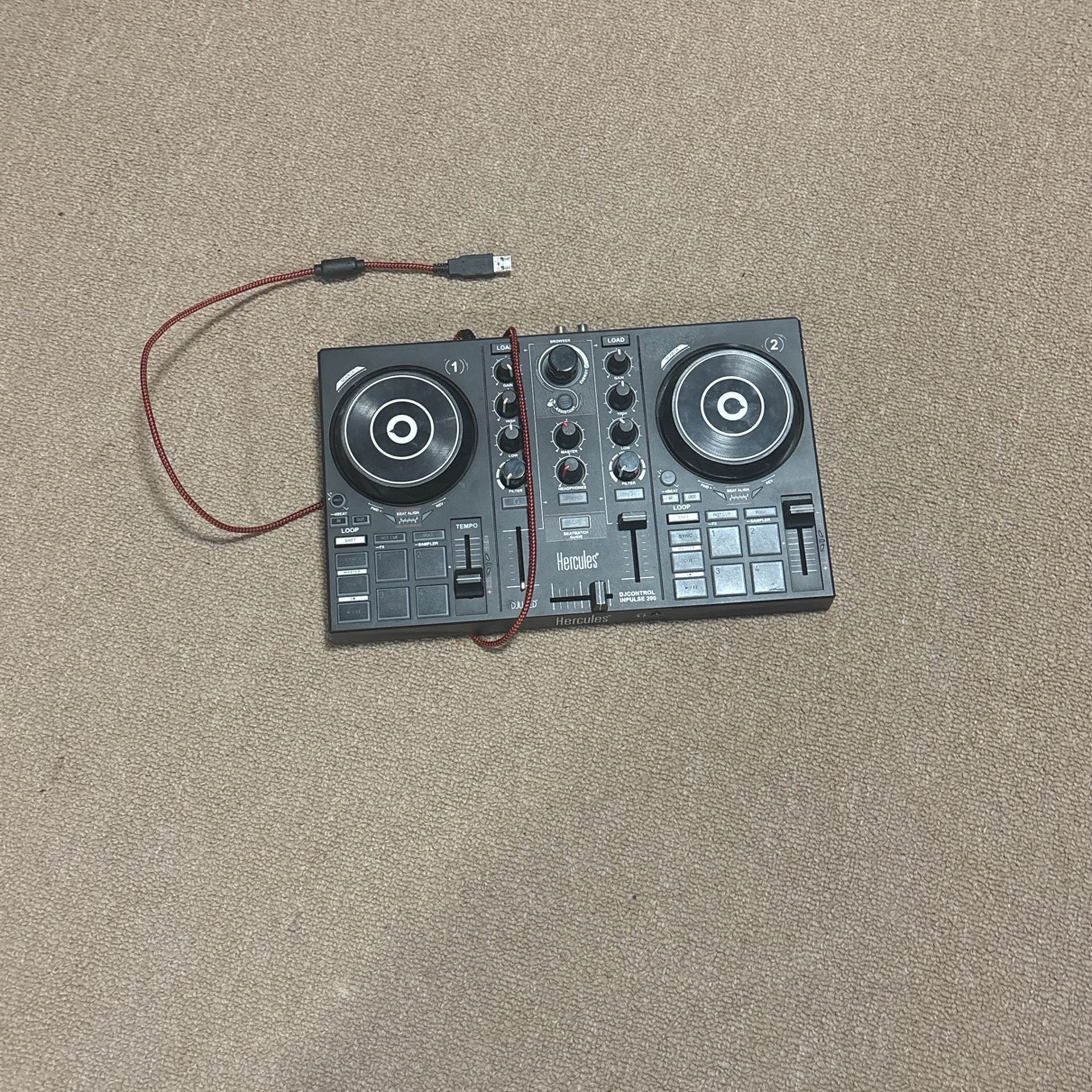 Hercules DJControl Inpulse 200 – DJ controller with USB