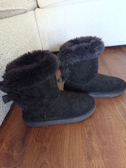 Black cozy boots Botas Negras Calientitas
