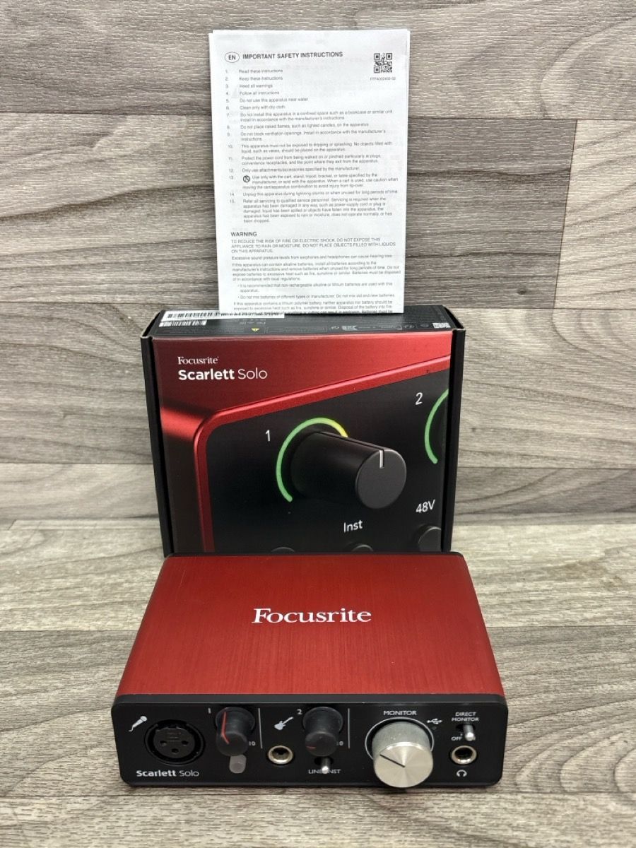 Focusrite Scarlett Solo 2nd Gen USB Audio Interface for Recording (A1D026869)