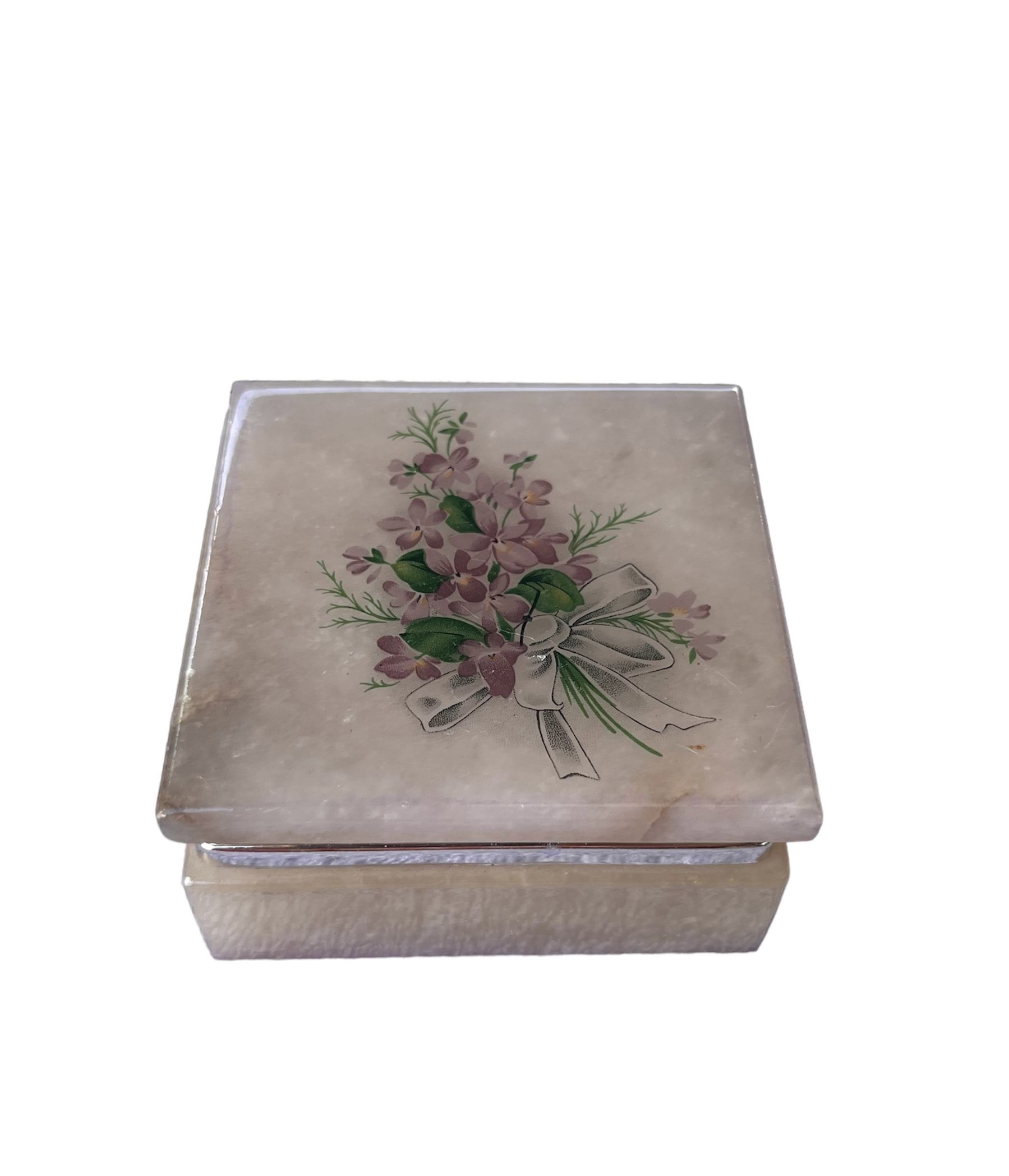 GENUINE ALABASTER HAND CARVED MADE IN ITALY TRINKET BOX square flower bouquet