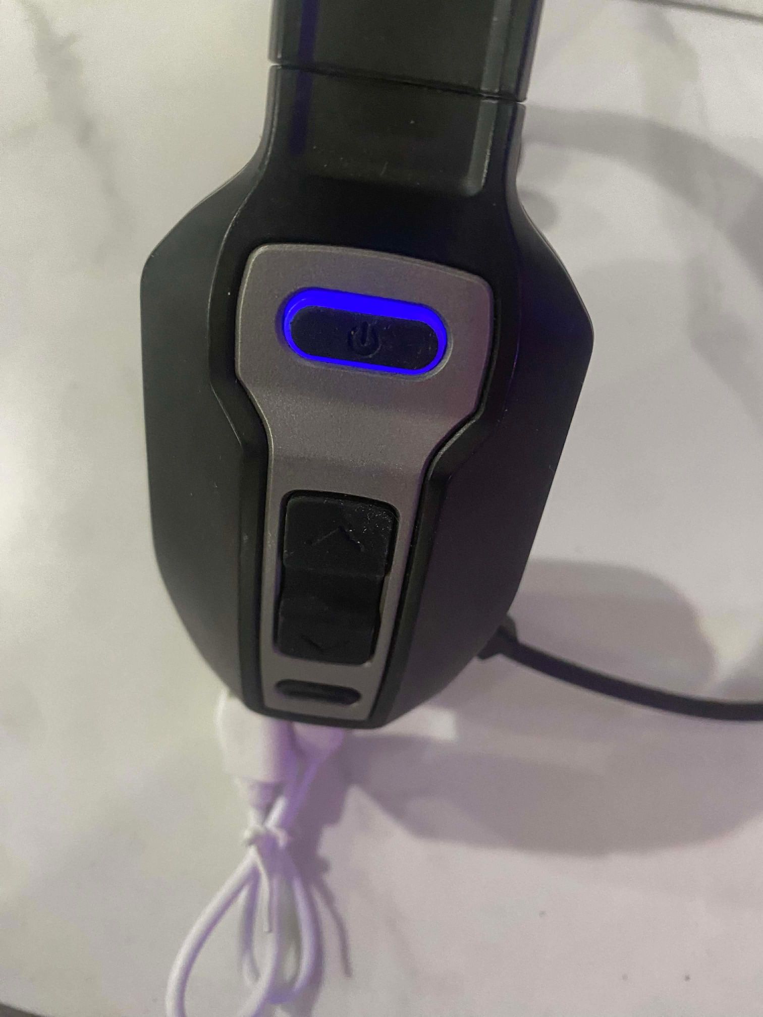 KH–23 Directional Mic Design Wireless Headphones