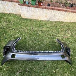 2020-2024 TOYOTA HIGHLANDER FRONT BUMPER OEM