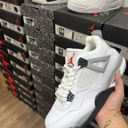Aj4 Nike Air jordan 4 retro White Cement Size 7,7.5,8,8.5,9,9.5,10,10.5,11,12 