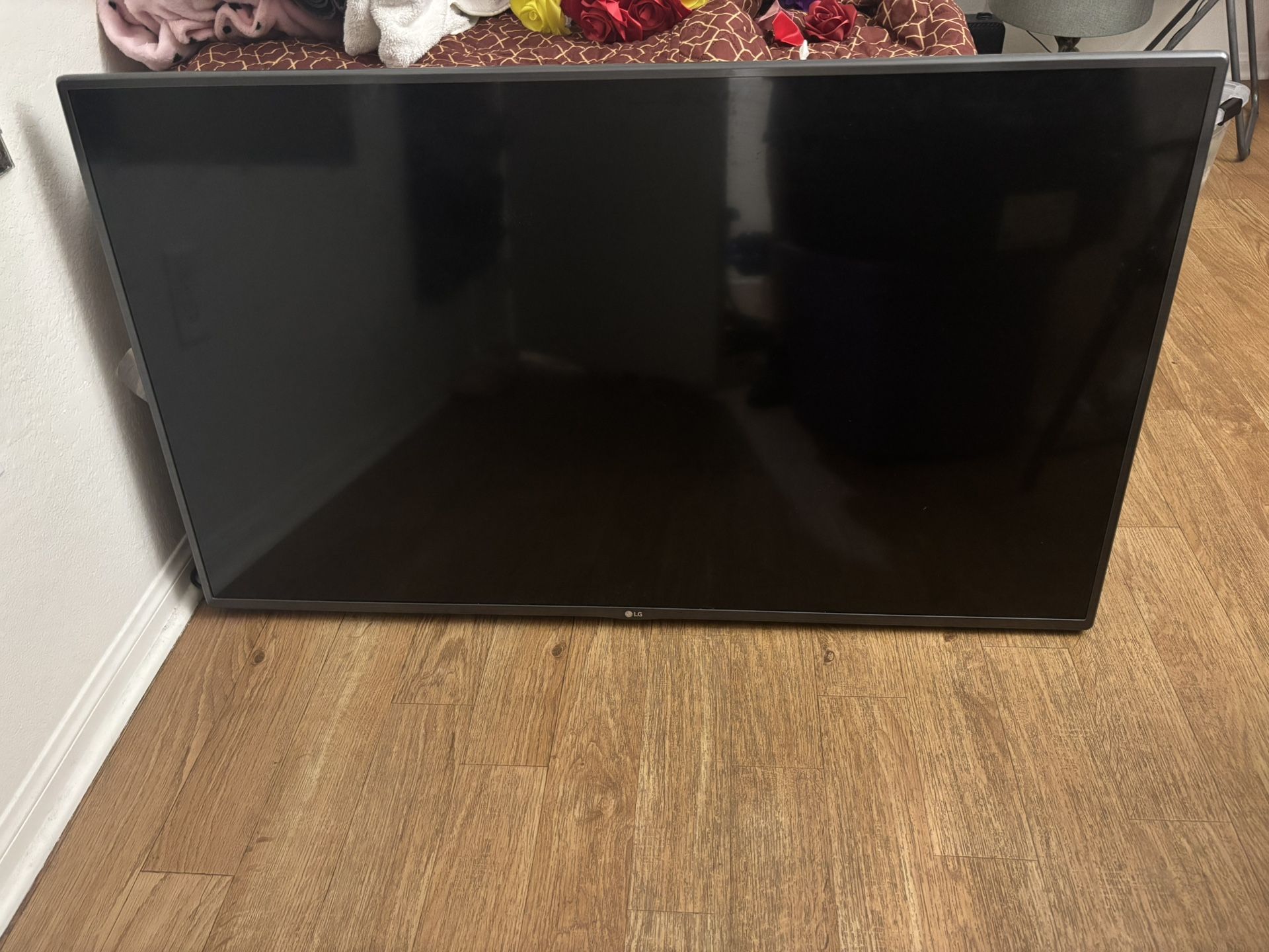 LG tV 50"
