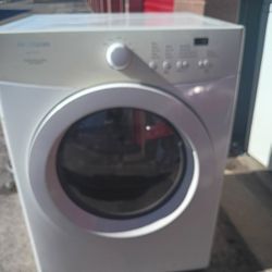 LIKE NEW SUPER KING SIZE CAPACITY ELECTRIC DRYER 
