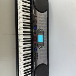 Casio 61 Key Keyboard CTK-558 100 Tones 5 Octaves Touch Response No Power Cord