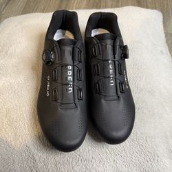 Qi Jibuluo Cycling Shoes, Size 44
