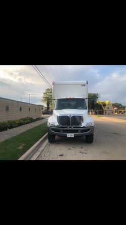 2019 International 4300 – 26’ Box Truck with Liftgate