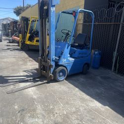 Forklift 