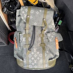 Luxury Bags And Apparel 