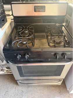 Nice, stainless steel gas range