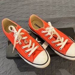 Woman’s Size 9 Orange Converse 