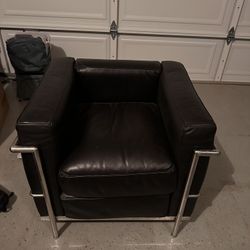 Mid Century Modern Black Leather Chair