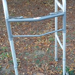 Adult Walker Wirh Wheels And Plastic Slide Feet