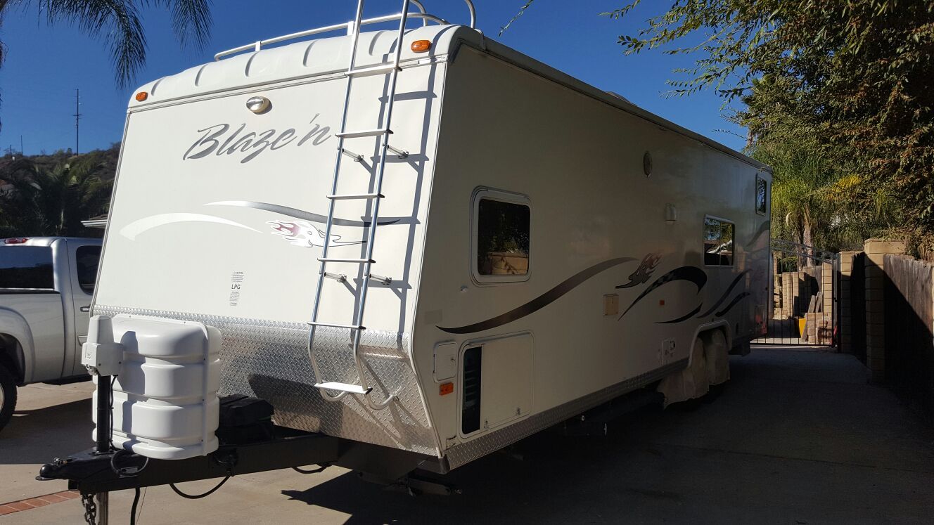 2004 blazen toy hauler 2831 model