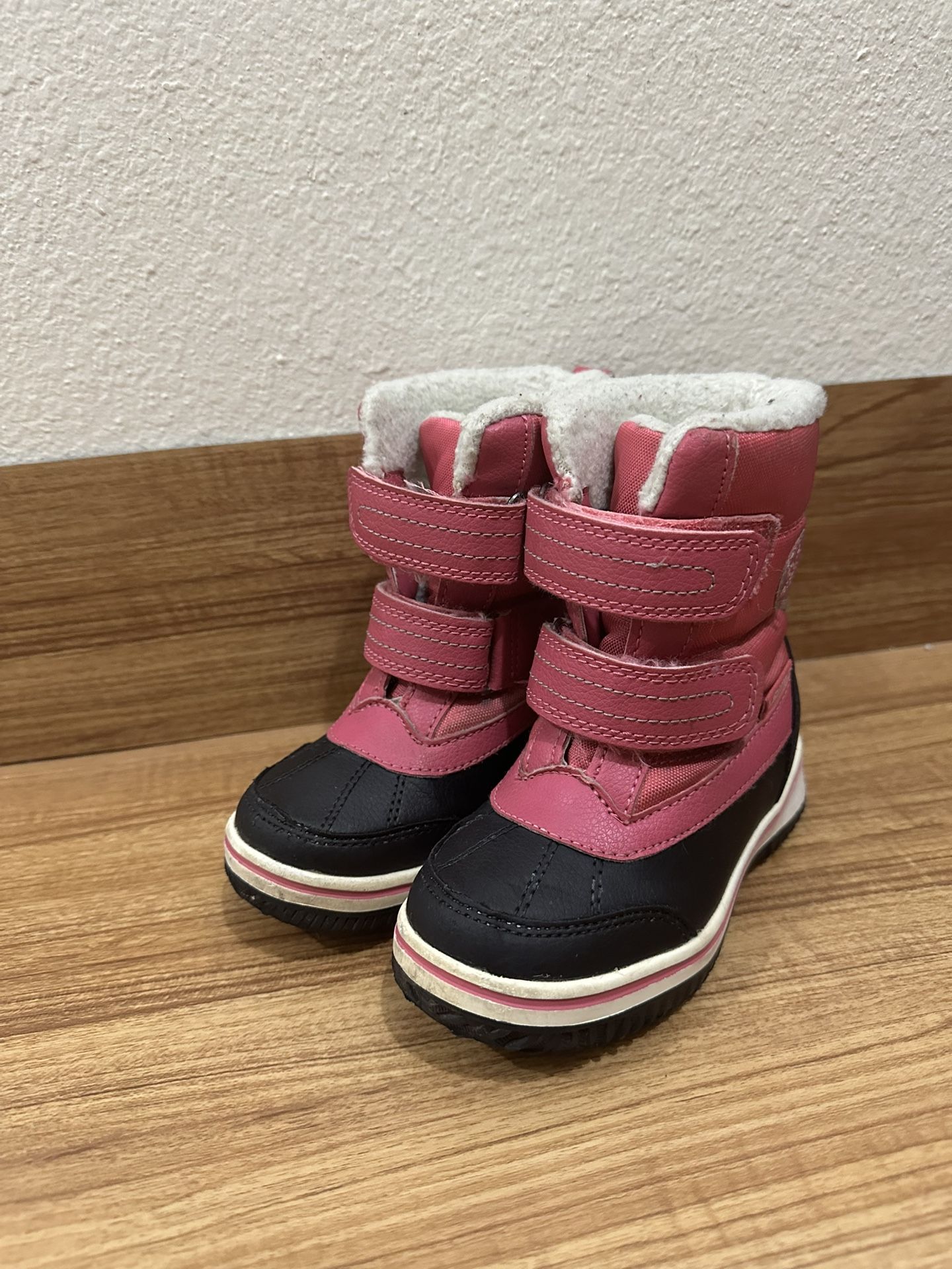Warm Winter Boots – Size EU 25 / UK 7.5 – Like New