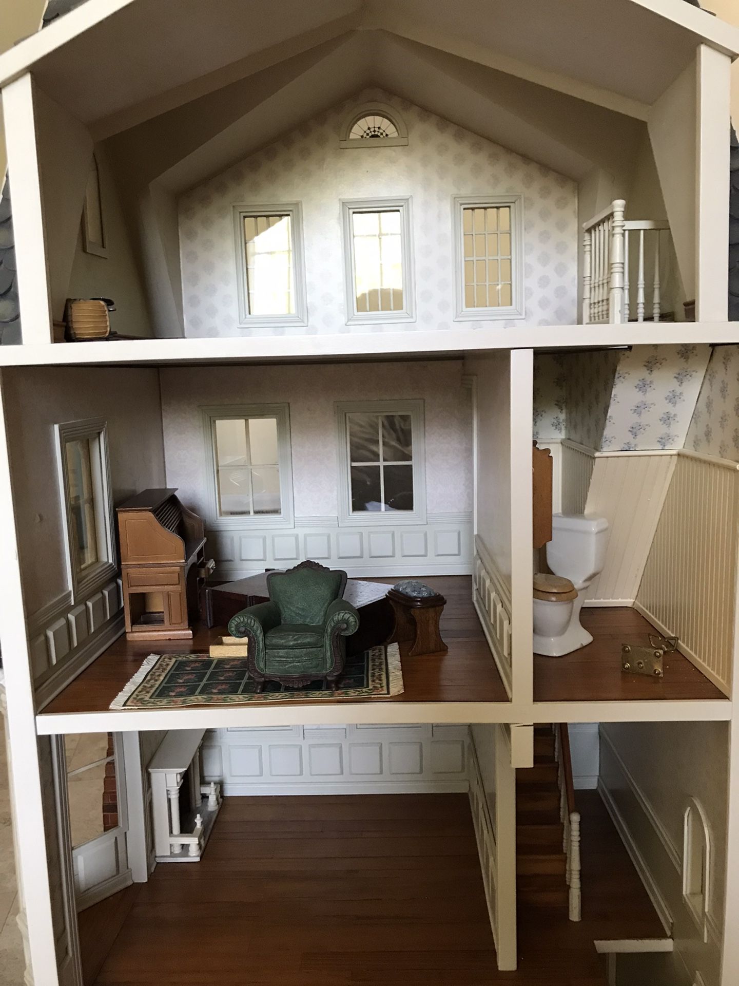 Memories Of Christmas Dollhouse for Sale in Salem, NH - OfferUp