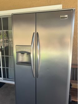 Frigidaire profesional refrigerador