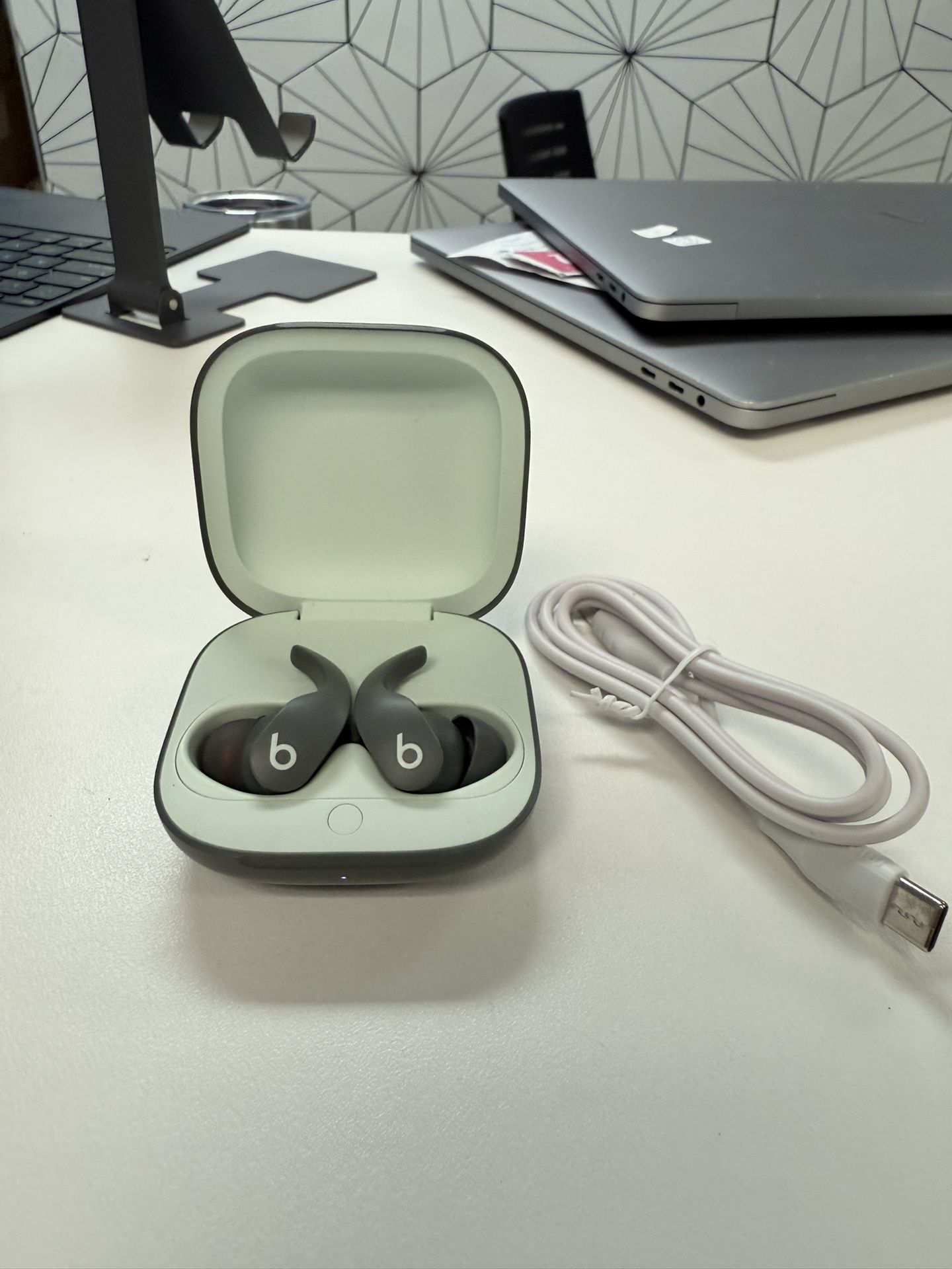Beats Fit Pro - True Wireless Noise Cancelling Earbuds - Sage Gray With Apple Warranty Till Oct