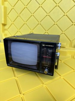 Hanimex Portable TV Radio AM/FM 5” Model HTV511-1