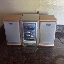 AIWA CONPACT DISC STEREO SYSTEM 