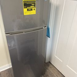 Refrigerator 24 Inches 