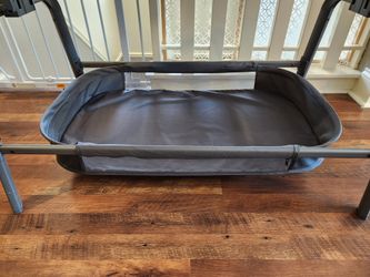 Maxi Cosi Lora Bedside Bassinet for Sale in Laguna Hills, CA - OfferUp
